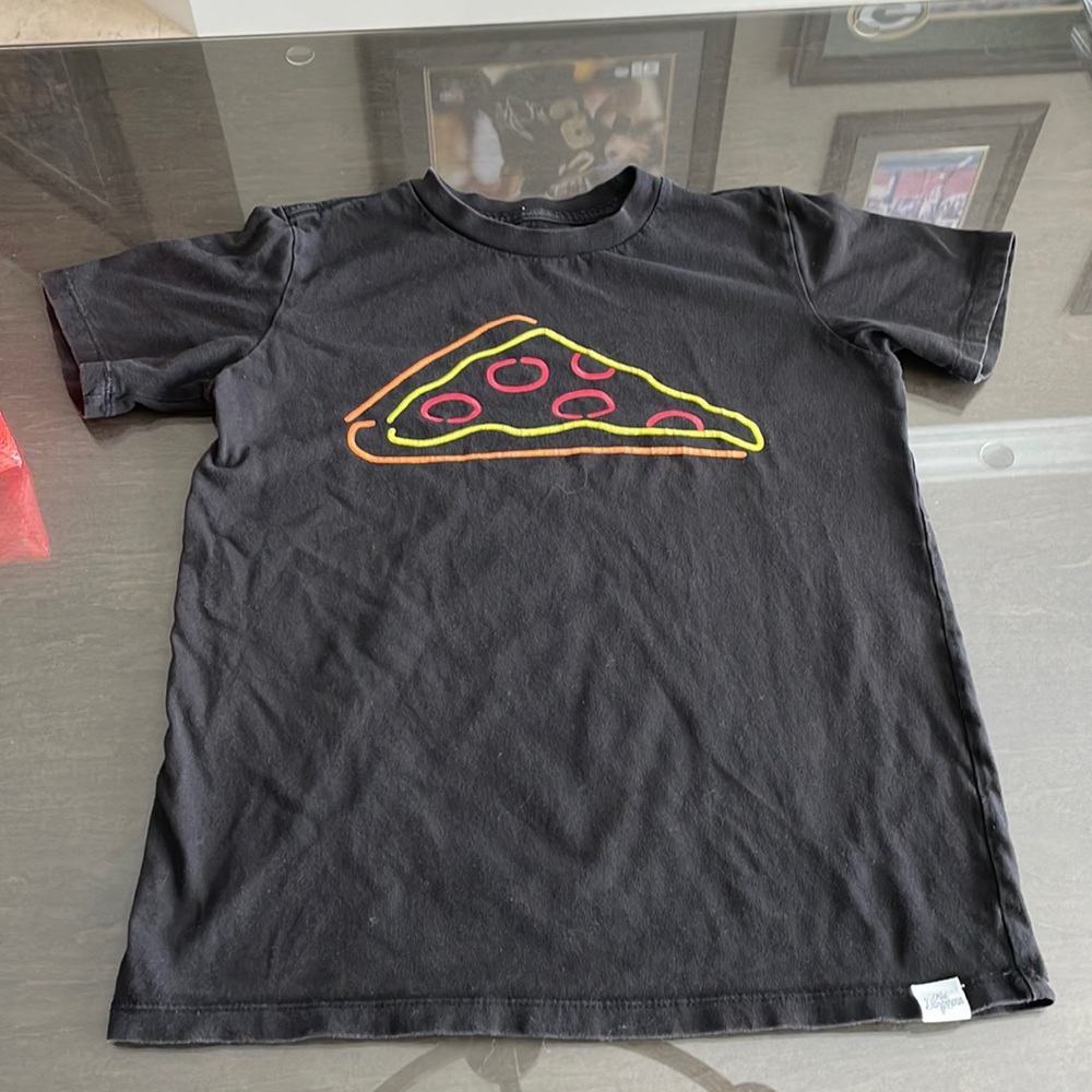 Kid Dangerous Los Angeles black pizza 🍕 T-shirt